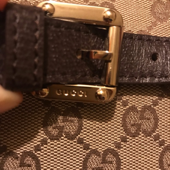 🚨SOLD🚨Authentic Gucci Monogram crossbody - Picture 6 of 8